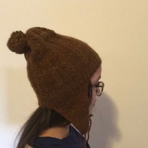 100% wool beanie, hand made, keeps hair healthy.
